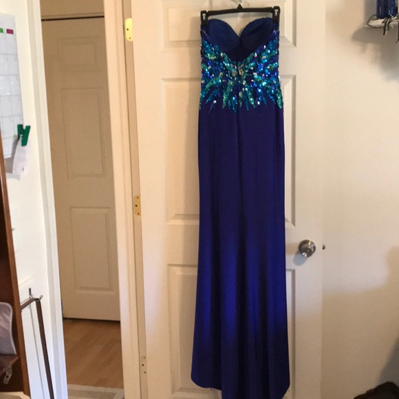 Cassandra Stone gown. Sequin bodice. Front slit. - Picture 2 of 4